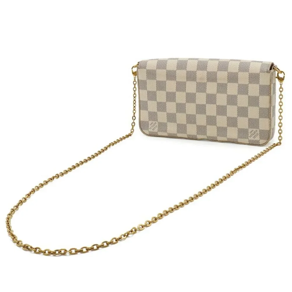 Louis Vuitton delivery duty